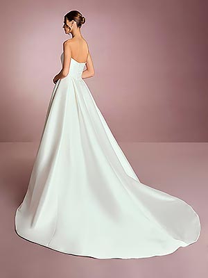 Fabíola Cardoso / White One