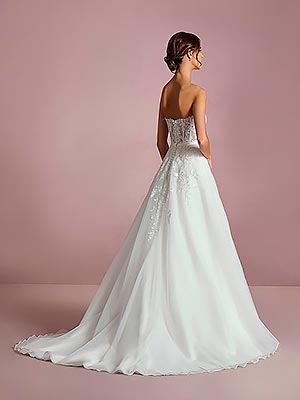 Fabíola Cardoso / White One